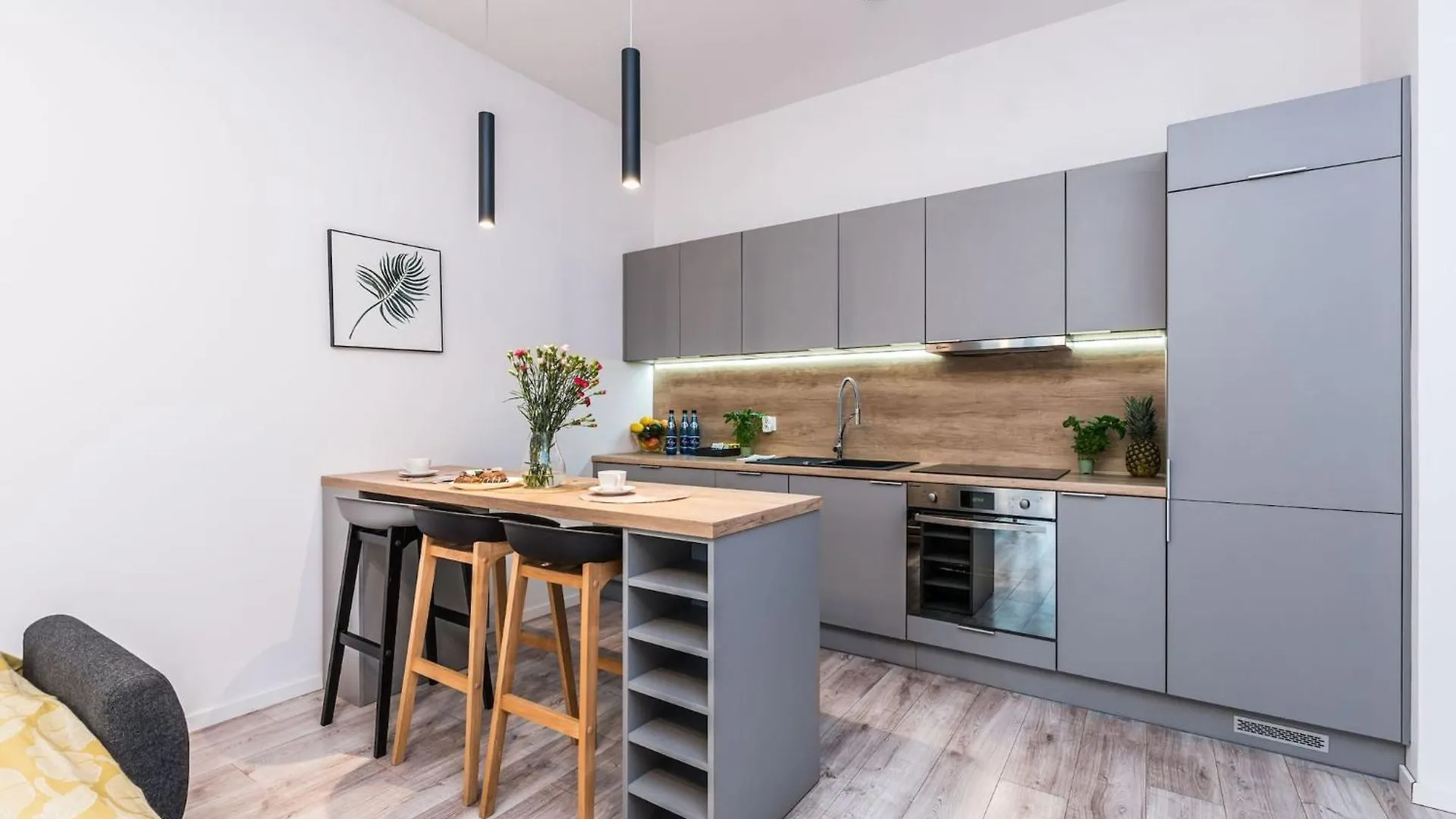 Rent Like Home - Walonska 15 Wroclaw 0*,  Poland
